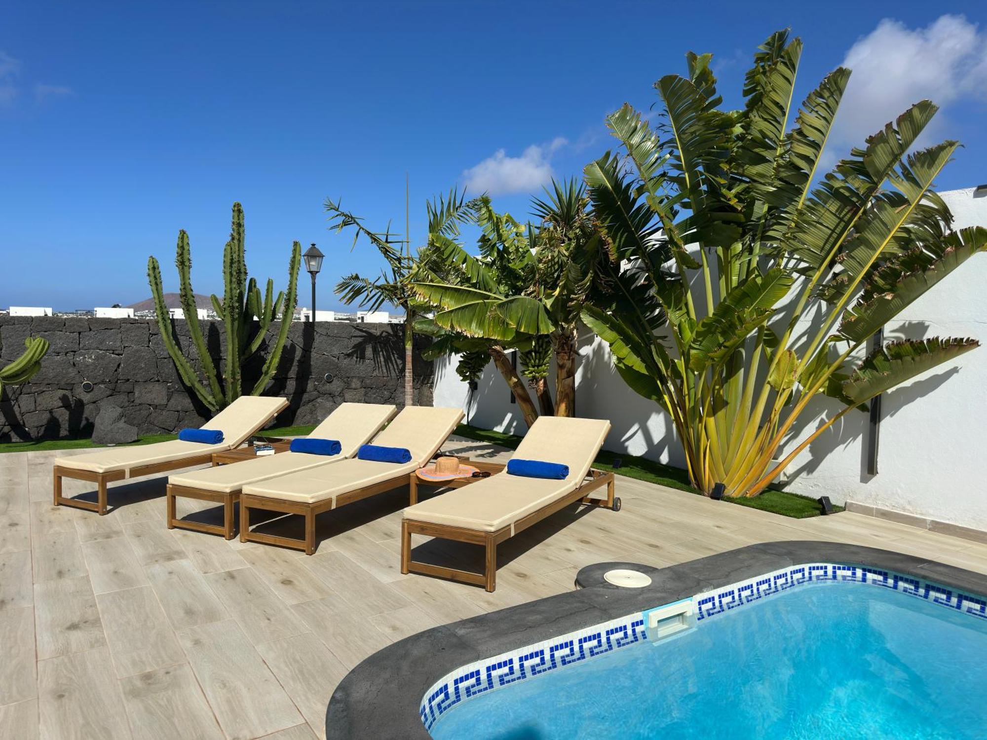 Villa Playa Blanca - Heated Pool, Aircon Dış mekan fotoğraf